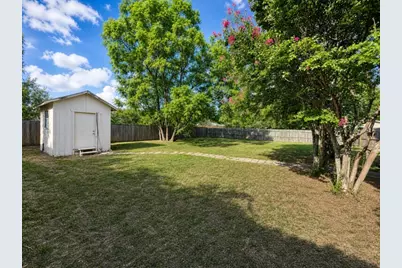 700 Pine Street, Hurst, TX 76053 - Photo 18