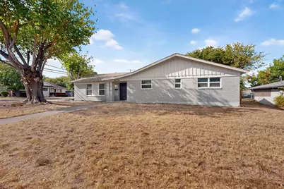 4801 Hollowbrook Road, Fort Worth, TX 76103 - Photo 4