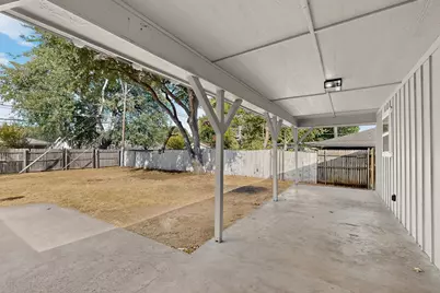 4801 Hollowbrook Road, Fort Worth, TX 76103 - Photo 36