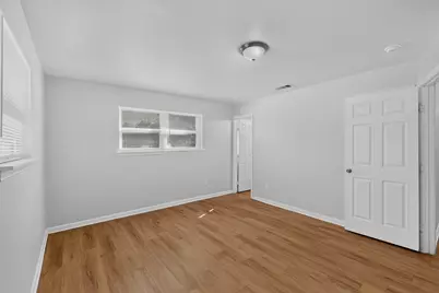 4801 Hollowbrook Road, Fort Worth, TX 76103 - Photo 20