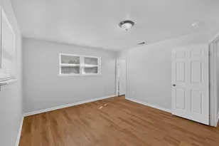 4801 Hollowbrook Rd, Fort Worth, TX 76103 - Photo 20