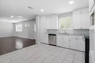 420 N Cleveland Ave, Sherman, TX 75090 - Photo 16