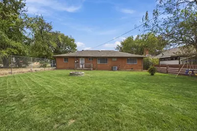 420 N Cleveland Avenue, Sherman, TX 75090 - Photo 4