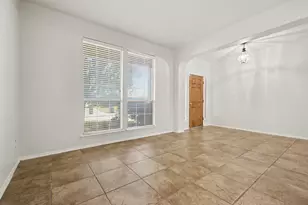 412 Flowering Plum Ln, Fort Worth, TX 76140 - Photo 10
