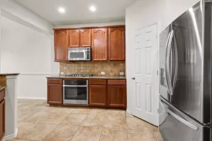 412 Flowering Plum Ln, Fort Worth, TX 76140 - Photo 10