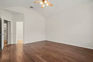 412 Flowering Plum Ln, Fort Worth, TX 76140 - Photo 16