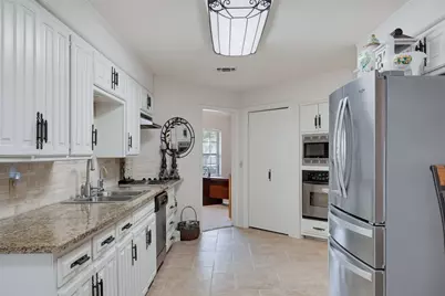 1903 Moody Court, Arlington, TX 76012 - Photo 20