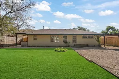 909 15th Street, Grand Prairie, TX 75050 - Photo 26