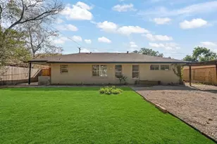 909 15th St, Grand Prairie, TX 75050 - Photo 26
