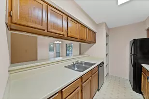 9621 Walnut St, Dallas, TX 75243 - Photo 18