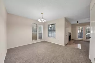 9621 Walnut St, Dallas, TX 75243 - Photo 12