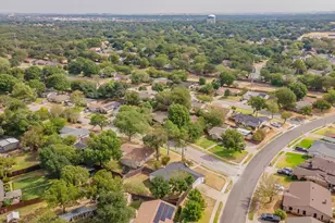 3101 Whisper Wood Ln, Bedford, TX 76021 - Photo 32