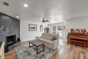 3101 Whisper Wood Ln, Bedford, TX 76021 - Photo 4