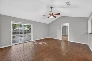 1121 Greendale Dr, Bedford, TX 76022 - Photo 6