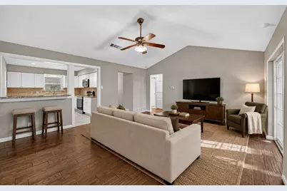 1121 Greendale Drive, Bedford, TX 76022 - Photo 4