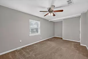 1121 Greendale Dr, Bedford, TX 76022 - Photo 14