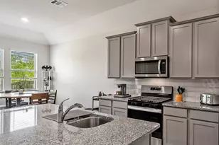 10505 Amarillo Ln, Aubrey, TX 76227 - Photo 18