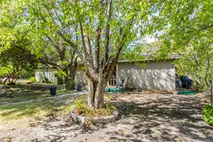 203D Kings Rd, Hackberry, TX 75036 - Photo 12