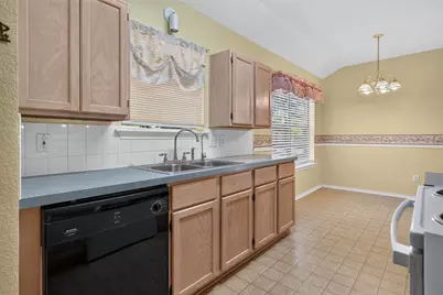 711 Plum Street, Joshua, TX 76058 - Photo 16