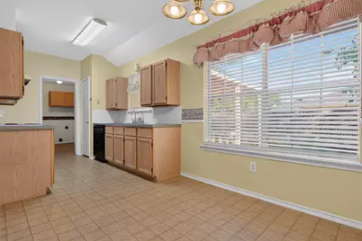 711 Plum Street, Joshua, TX 76058 - Photo 12