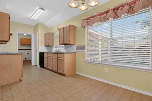 711 Plum St, Joshua, TX 76058 - Photo 12