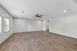 208 N Hickory St, Venus, TX 76084 - Photo 6