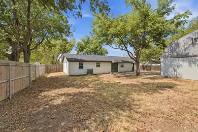 208 N Hickory Street, Venus, TX 76084 - Photo 18