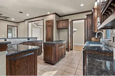 7921 Shady Oaks Drive, North Richland Hills, TX 76182 - Photo 12