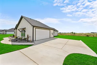 1008 Dixie Estates Way, Whitesboro, TX 76273 - Photo 2