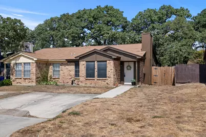 811 Woodland Court, Kennedale, TX 76060 - Photo 12