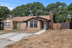811 Woodland Ct, Kennedale, TX 76060 - Photo 12