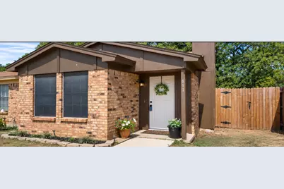 811 Woodland Court, Kennedale, TX 76060 - Photo 1