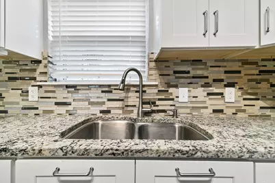909 N Dove Road, Grapevine, TX 76051 - Photo 12