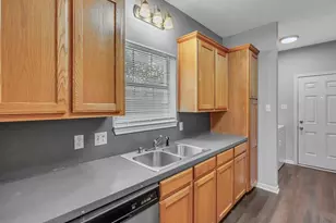 1916 S 15th St, Waco, TX 76706 - Photo 8