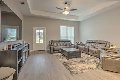 512 Austin Street, Callisburg, TX 76240 - Photo 6