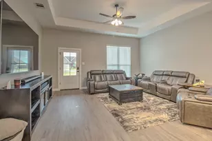 512 Austin St, Callisburg, TX 76240 - Photo 6