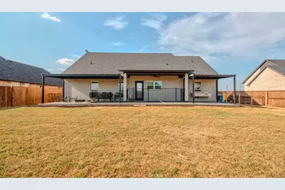 512 Austin Street, Callisburg, TX 76240 - Photo 22