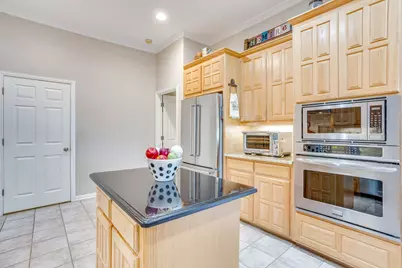 427 Shenandoah Drive, Burleson, TX 76028 - Photo 10