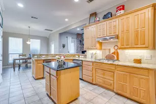 427 Shenandoah Dr, Burleson, TX 76028 - Photo 12