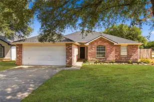 1024 Hiawatha Ct, Saginaw, TX 76131 - Photo 1