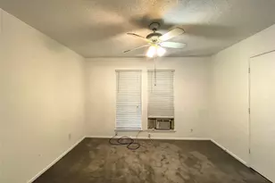 1032 McKinley St, Benbrook, TX 76126 - Photo 14