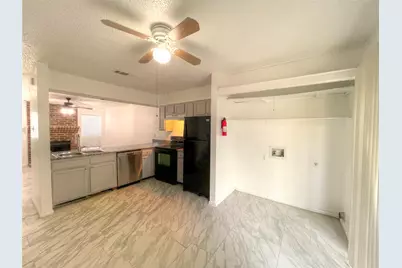 1032 McKinley Street #B, Benbrook, TX 76126 - Photo 10