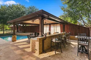 2901 Merryglen Ln, Flower Mound, TX 75022 - Photo 38
