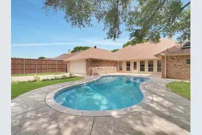1304 Carriage Creek Drive, DeSoto, TX 75115 - Photo 32
