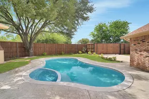 1304 Carriage Creek Dr, DeSoto, TX 75115 - Photo 30