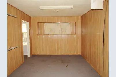 413 S Avenue G, Clifton, TX 76634 - Photo 6