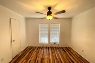 1034 McKinley St, Benbrook, TX 76126 - Photo 18