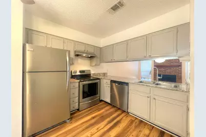 1034 McKinley Street #A, Benbrook, TX 76126 - Photo 8