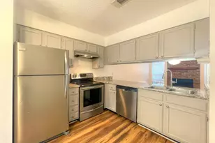 1034 McKinley St, Benbrook, TX 76126 - Photo 8