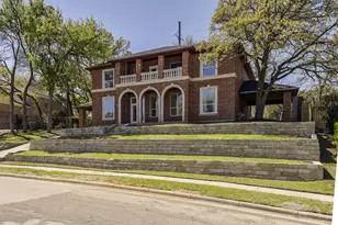 2916 Forestwood Dr, Arlington, TX 76006 - Photo 2